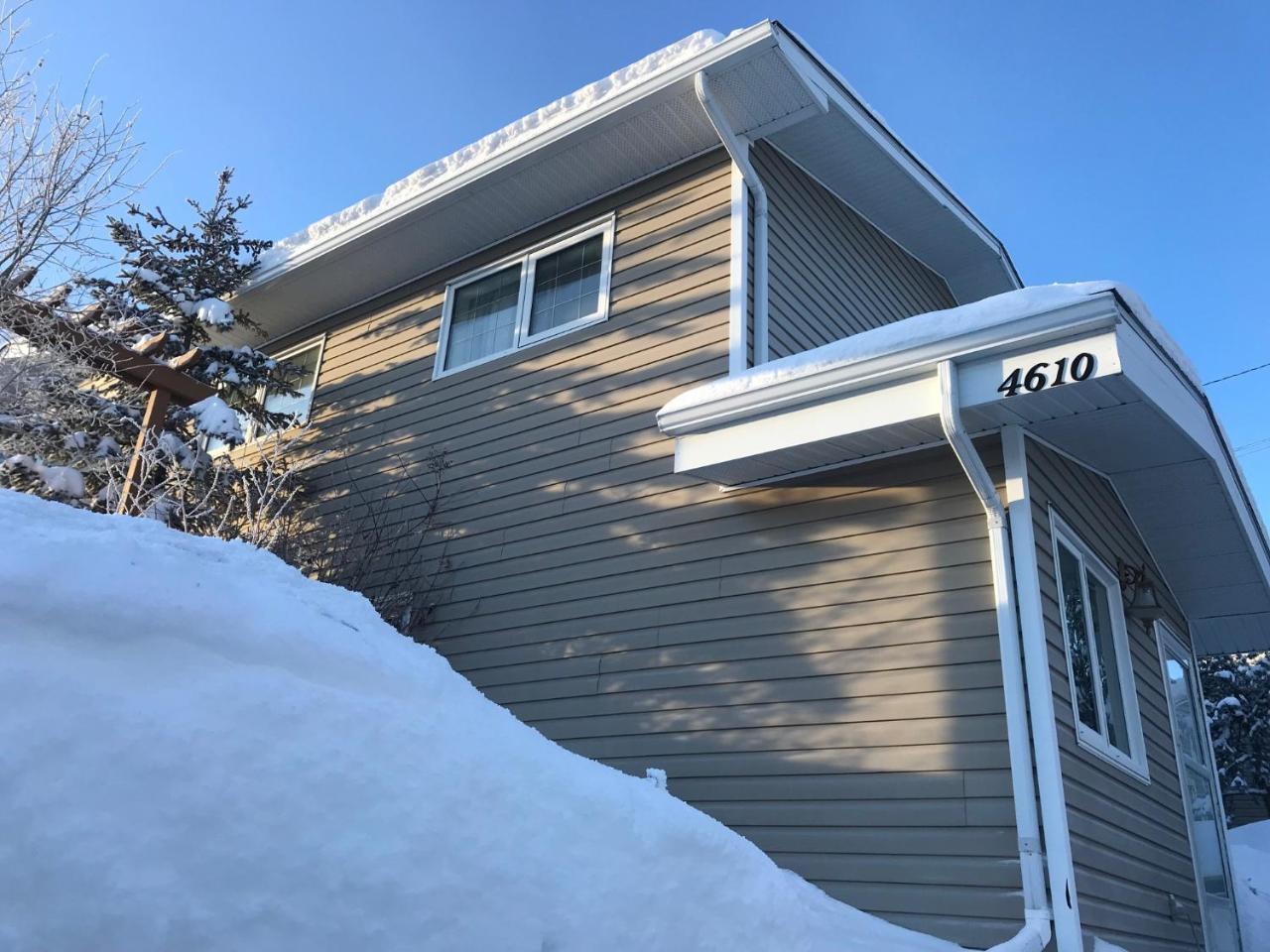 Tiga Bed And Breakfast Yellowknife Eksteriør billede